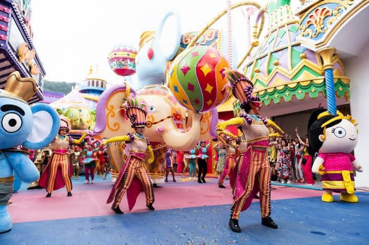Anantara Vacation Club: THB 1,500 Carnival Magic Ticket (including dinner)