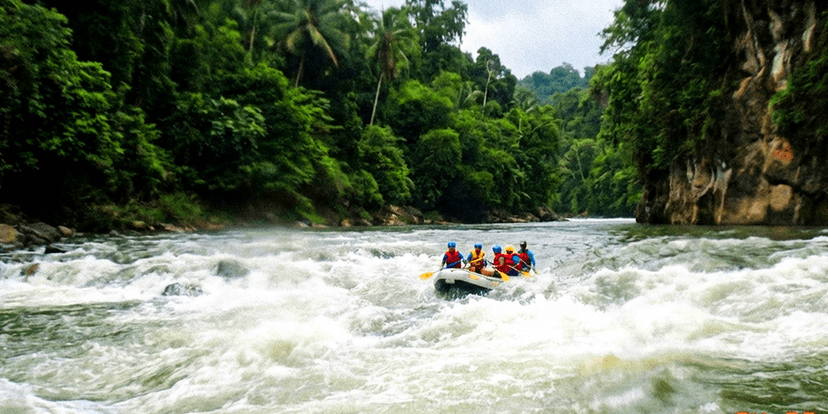 Klook: PHP 300 OFF on Davao River Rafting Package and take on an exhilarating white-water adventure surrounded by beautiful natural scenery.